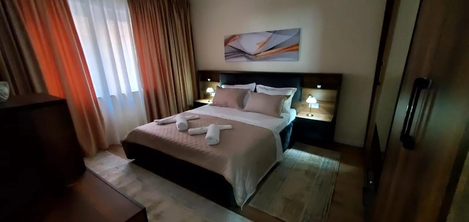 Apartment Near City Centre Tirana